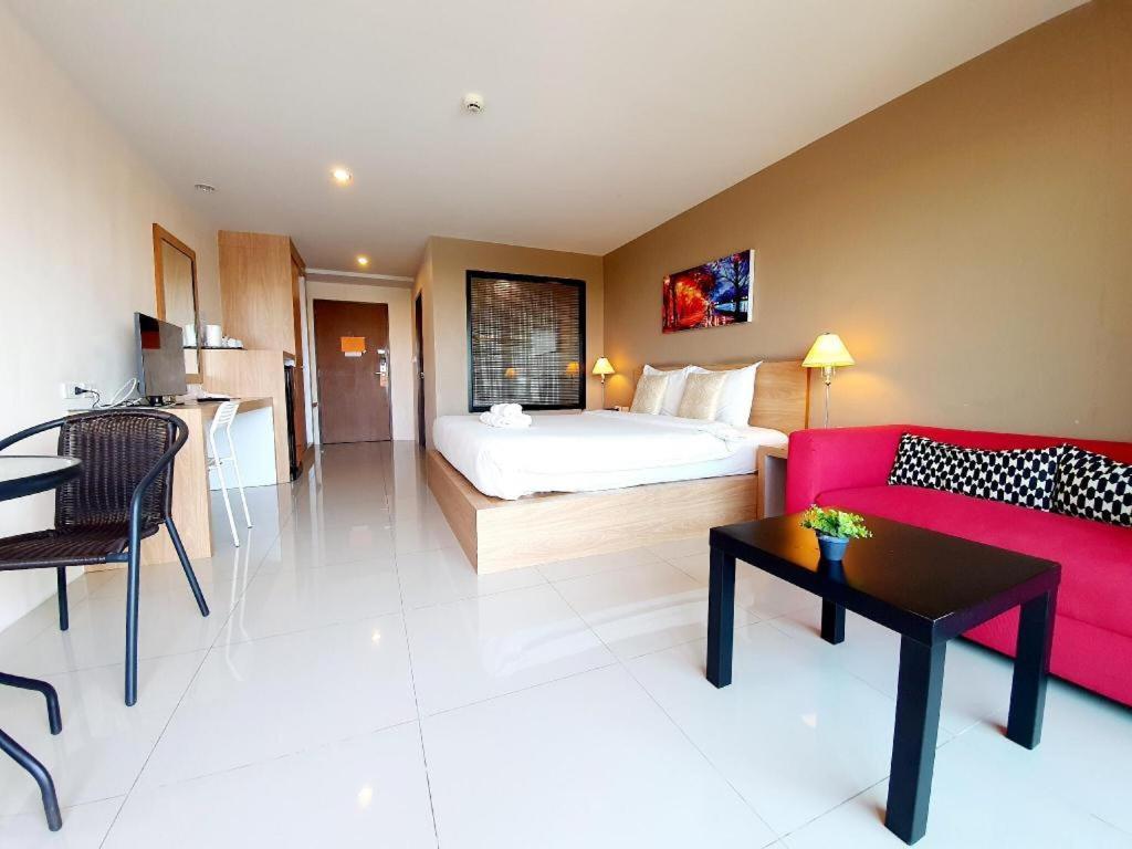 T5 Suites Pattaya Exterior photo