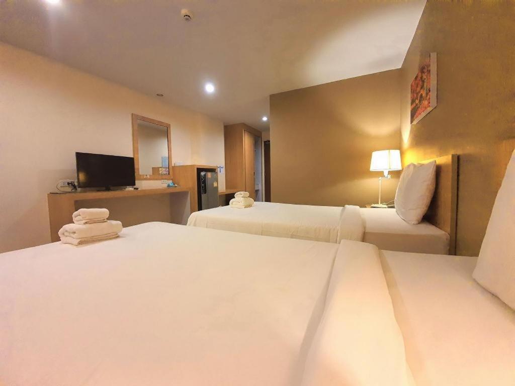 T5 Suites Pattaya Exterior photo
